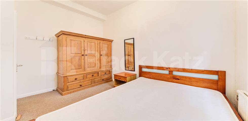 Amazing Split Level Apartment Dennington Park Road, West Hampstead